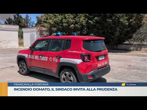 Incendio domato, il sindaco invita alla prudenza
